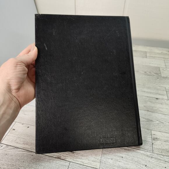 Milwaukee High School of the Arts 1992 The Headliner Yearbook‎ HS Wisconsin 90s - Picture 10 of 14